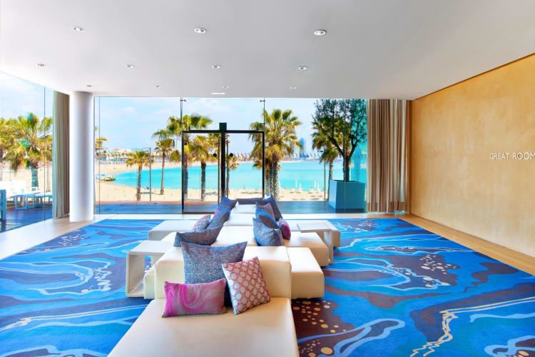 Foyer Seating